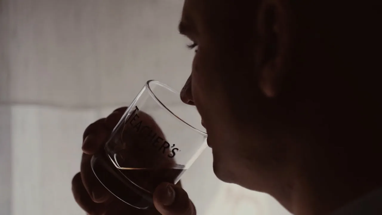 Cadru din filmul de nuntă Larisa și Vasile — Memory Makers